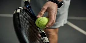 Graphite-Vs-Aluminum-Tennis-Racquet